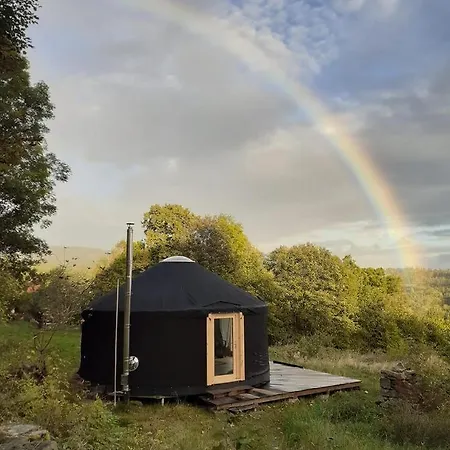 Black Yurt Chromiec * Stara Kamienica