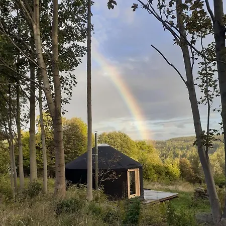 Black Yurt Chromiec