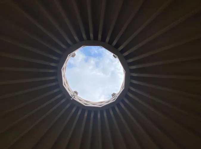 Black Yurt Chromiec * Stara Kamienica